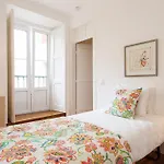 Charming Apartment In Alfama